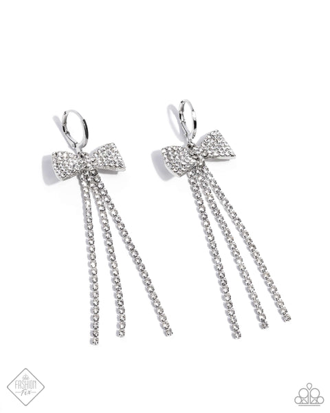 Paparazzi FF AUG Dashing Daydream - White Bow Earrings