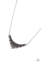 Paparazzi Dramatic Diadem - Silver Necklace