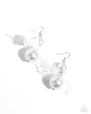 Paparazzi Elegance Ease - White