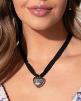 Paparazzi Fabricated Finesse - Black Heart Necklace