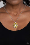 Paparazzi Fancy Flower Girl - Yellow