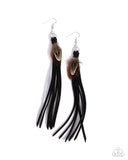 Paparazzi Feathered Festivity - Black