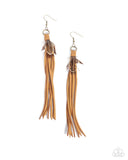 Paparazzi Feathered Festivity - Brass