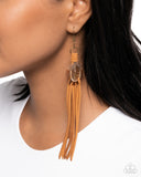 Paparazzi Feathered Festivity - Brass