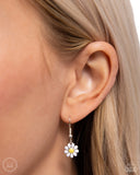 Paparazzi Floral Falsetto - White Necklace