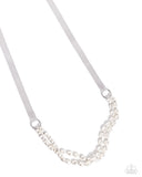 Paparazzi Honorable Haute - Silver