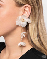 Paparazzi Balletcore- Gold Earrings