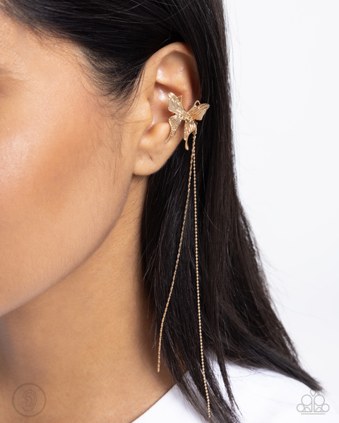 Paparazzi Take Flight - Gold Butterfly Earcuff