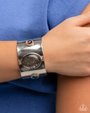 Paparazzi Rule the Light- Silver Set