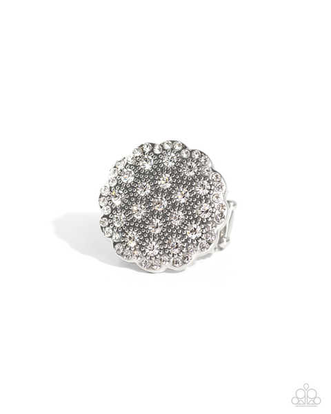 Paparazzi Blingy Bouquet - White Ring