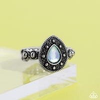 Paparazzi Opera Showcase - Green Teardrop Ring