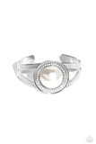 Paparazzi Put On The GLITZ - White Oversized Pearl Bracelet
