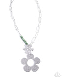 Paparazzi Seeing FLORAL- Green Necklace