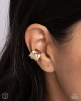 Paparazzi Warped Wonder - Gold Earcuff