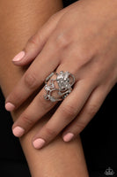 Paparazzi What ROSE Around - Silver Ring