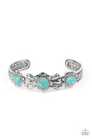 Paparazzi Winslow Walkabout - Blue Turquoise Wildflowers Bracelet