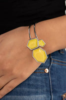 PAPARAZZI TOURIST TRAPEZOID - YELLOW BRACELET