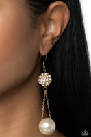 Paparazzi Ballerina Balance - Gold Pearl Earrings