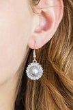 Paparazzi Fashion Show Celebrity - Silver - Veronica's Jewelry Paradise, LLC