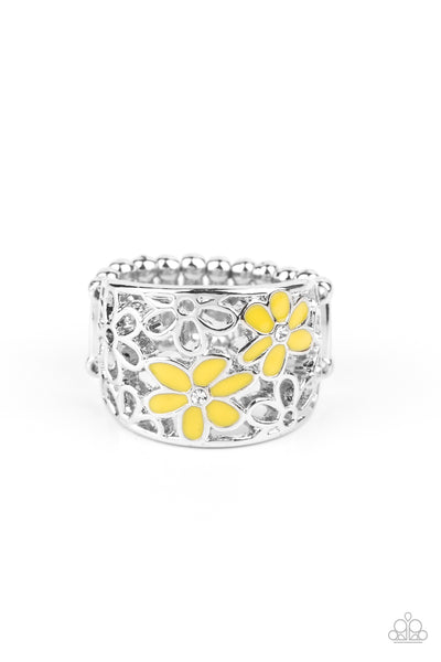 Paparazzi Clear as DAISY - Yellow - Veronica's Jewelry Paradise, LLC