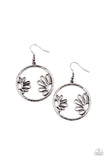 Paparazzi Demurely Daisy - Black - Veronica's Jewelry Paradise, LLC