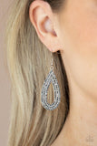 Paparazzi Exquisite Exaggeration - Silver - Veronica's Jewelry Paradise, LLC