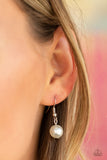 Paparazzi Fine Florals - White - Veronica's Jewelry Paradise, LLC