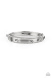 Paparazzi Flawlessly Floral - White - Veronica's Jewelry Paradise, LLC
