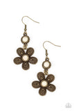 Paparazzi Free-Spirited Flourish - Brass