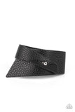 Paparazzi PIECE Offering - Black - Veronica's Jewelry Paradise, LLC