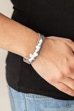 Paparazzi Pebble Paradise - Silver - Veronica's Jewelry Paradise, LLC