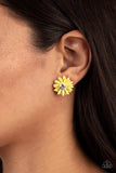 Paparazzi Sunshiny DAIS-y - Yellow - Veronica's Jewelry Paradise, LLC